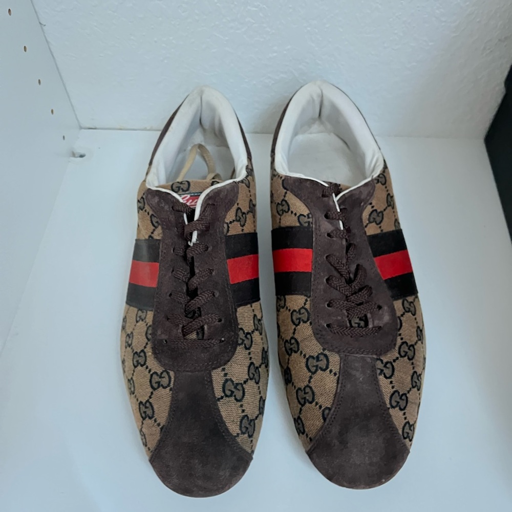 Men’s Gucci sneakers